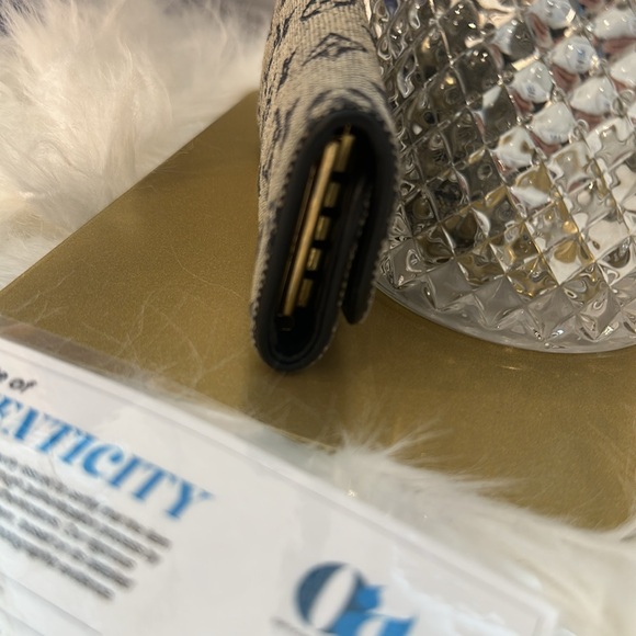 Louis Vuitton Monogram Navy Mini Lin 4 Key Case with COA - Picture 6 of 7